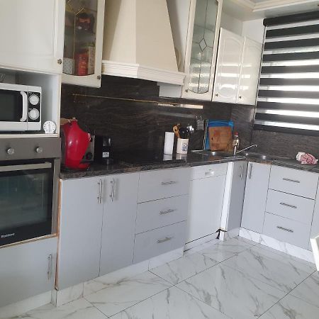 Belle Chambre Confortable Bed & Breakfast Нетания Екстериор снимка