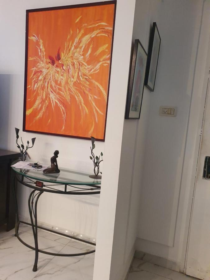 Belle Chambre Confortable Bed & Breakfast Нетания Екстериор снимка