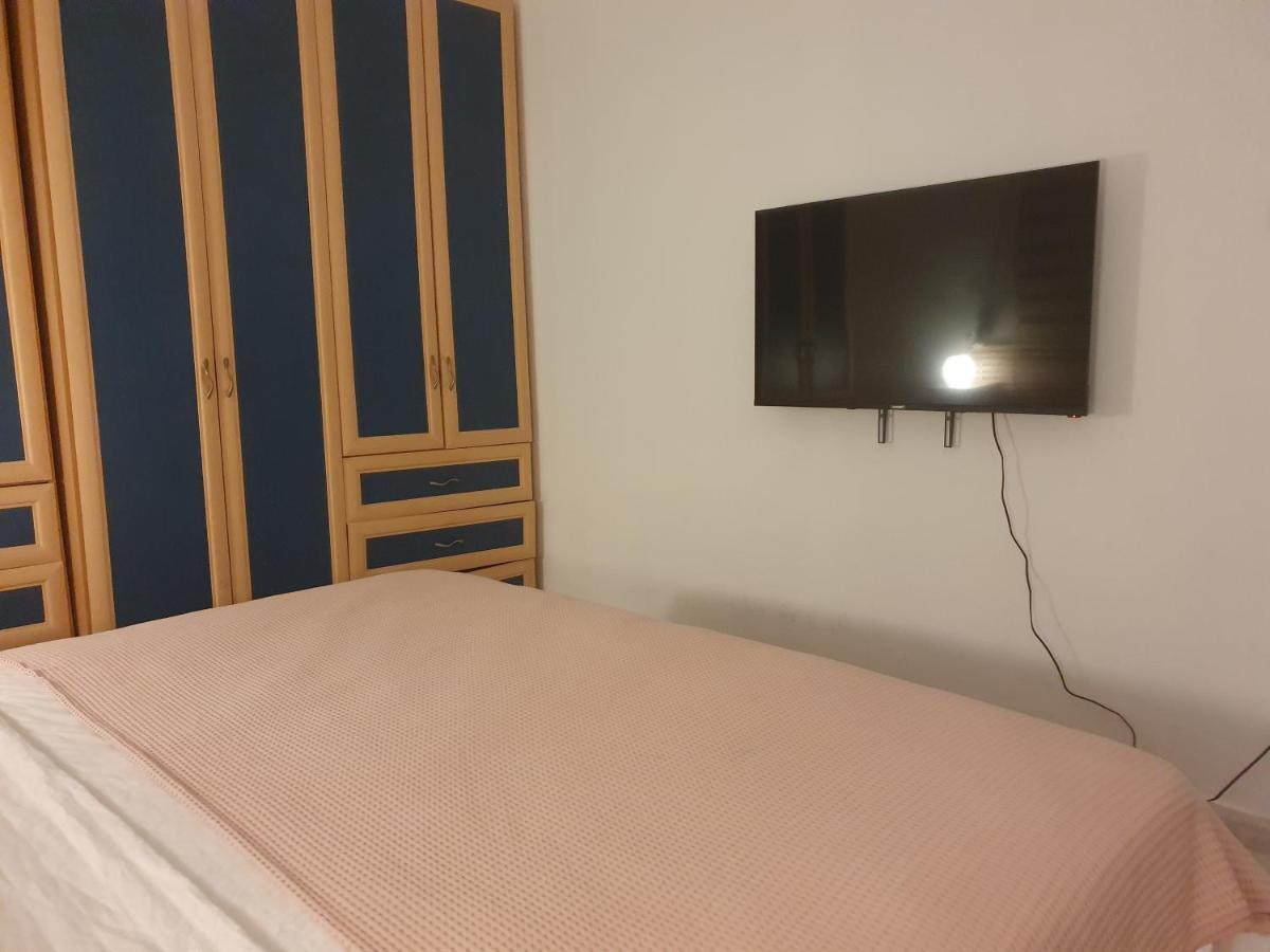Belle Chambre Confortable Bed & Breakfast Нетания Екстериор снимка