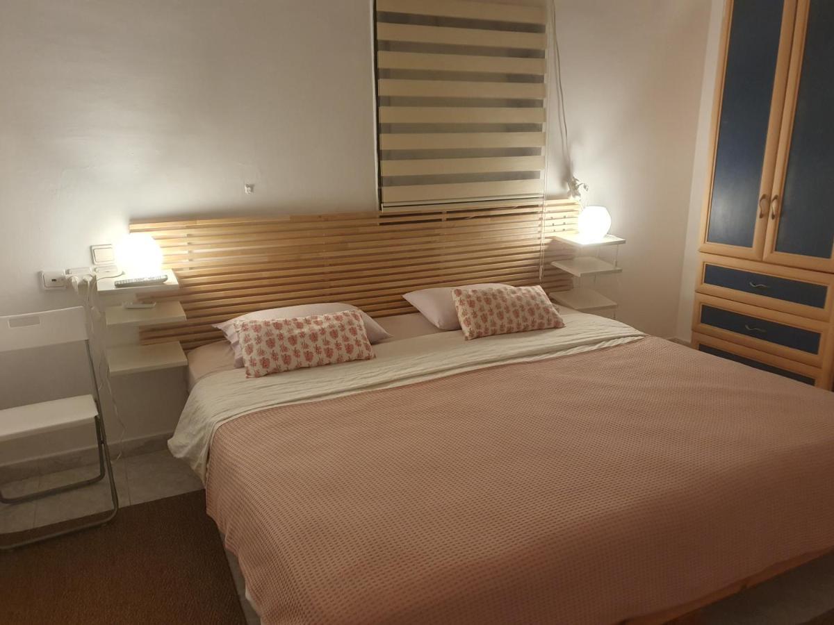 Belle Chambre Confortable Bed & Breakfast Нетания Екстериор снимка